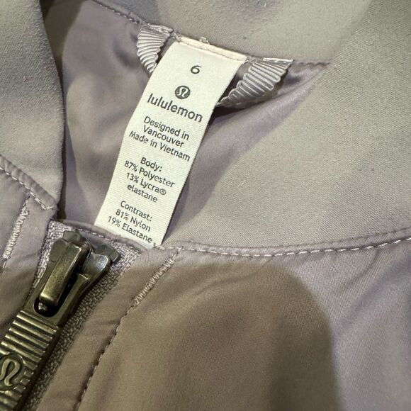 Lululemon Trace Back Bomber
Dark Chrome - Picture 8 of 9
